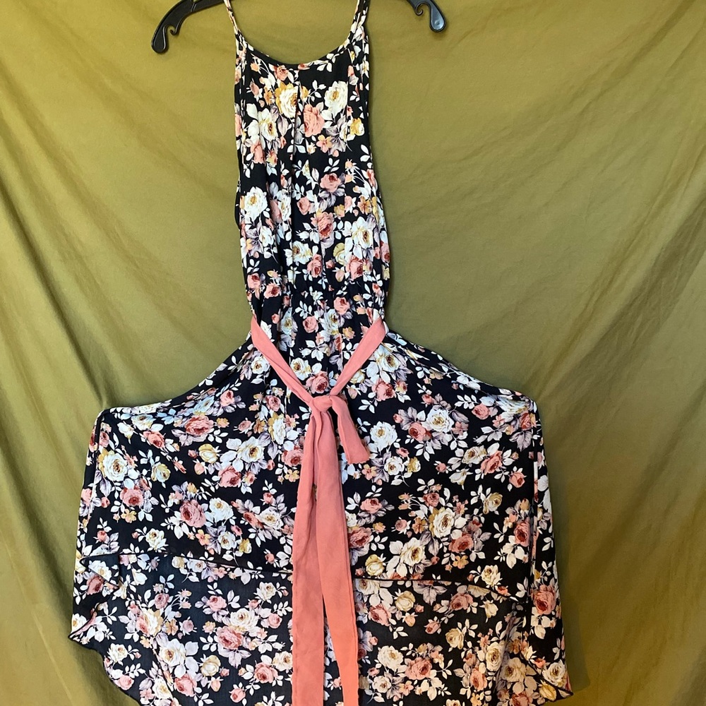 💋SALE  ✅ Sale ✅VERY CUTE LONG BACK MAXI DRESS FOR SUMMER OUTFIT ♥️